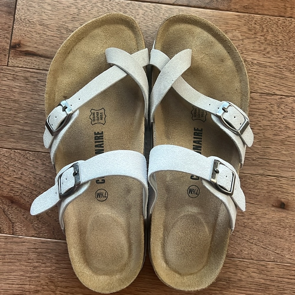 Cushionaire Sandals - Picture 5 of 5